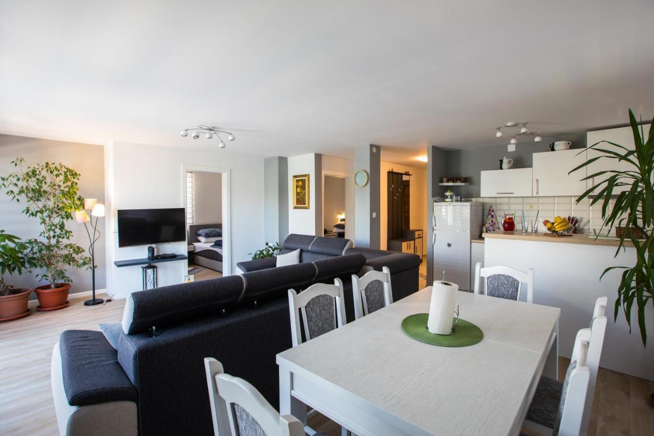 Apartment Salman ซาราเยโว ภายนอก รูปภาพ